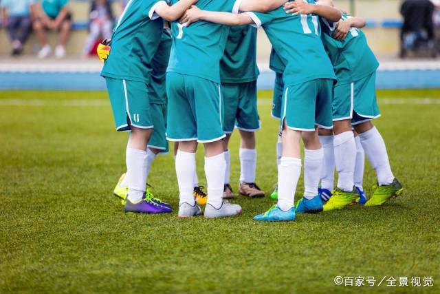 尼克斯54-58领先76人，布伦森表现出色成关键